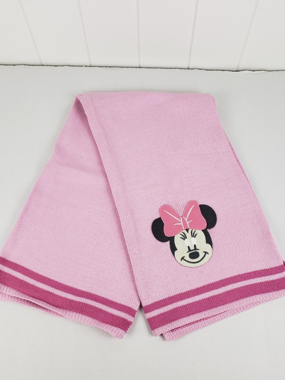 Minnie Mouse Applique Knit Blanket- Pink